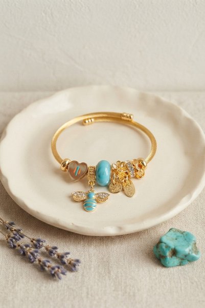 STİLLOVE Heart and Bee Model Blue Charm Bracelet
