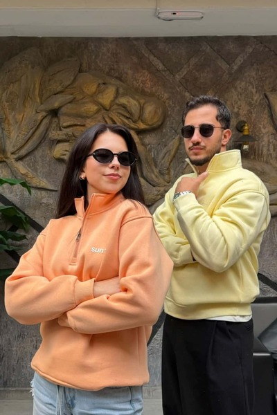 thesunfyre Men's 3 Thread Yarn Embroidered Sweatshirt with Stand Collar and H...