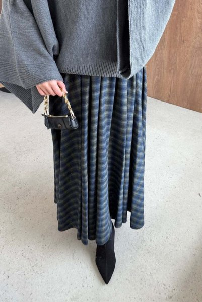 Hazamoda His Plaid Skirt Navy Blue