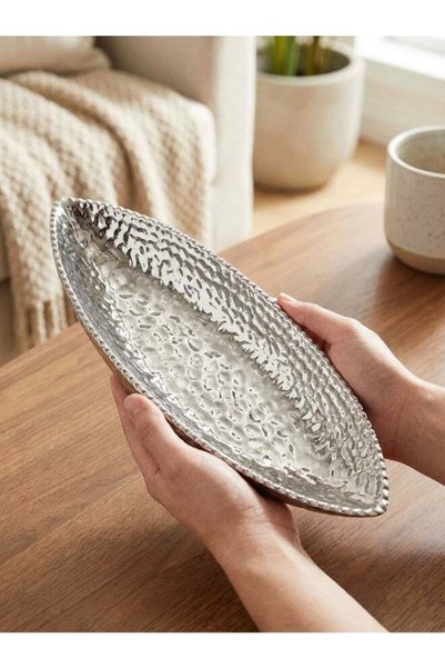 Generic Ceramic Platter for Décorative arrangement, Length- 22.5 cm | Silver ...