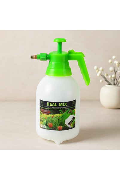 FMA 2 Liter Manual Medicine and Flower Watering Pump
