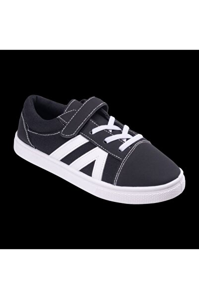Martes Adidași pentru copii RADIN II JRB