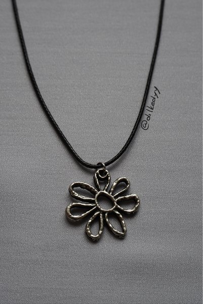NO BRAND Asimetrik çiçekli tasarım bohem tatlı pinterest kolye