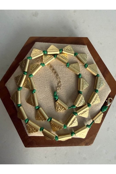 My Joyas Design 14K Altın Kaplama Yeşil Düğümlü Mat Üçgenler Kolye 46cm