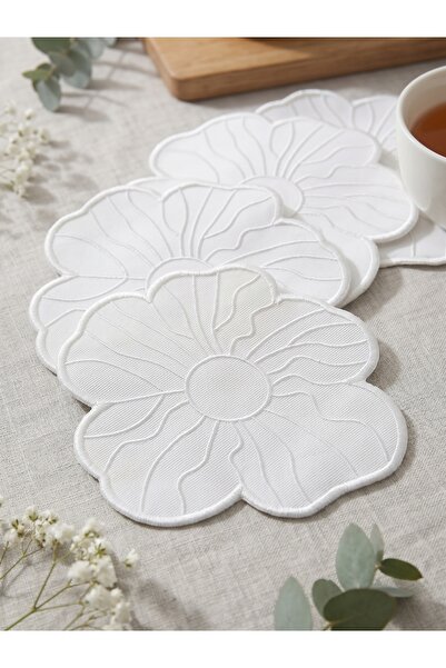 Dekahome Keten Papatya Şekilli Leke Tutmaz Bardak Altlığı ve Nihale Seti - 6'lı - 12x12 cm - Şık Sunumlar İçin İşlemeli Ekru Takım