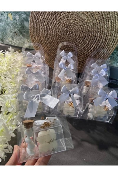 Larmina Decoration 10 Gift Bags - Candy and Candle Gifts