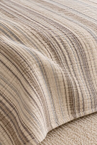 VAROL Line Çizgili Çift Kişilik Yatak Örtüsü Takımı 240×260 cm – 2 Yastık Kılıflı