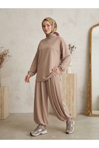 Lunsera Store طقم شالوار بتفاصيل روبا أمامية - بيج