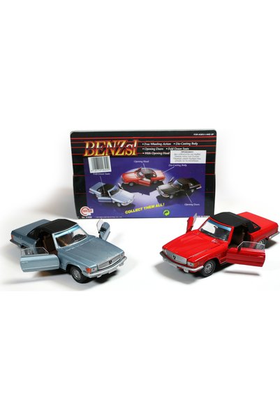 MERCEDES Αθλητικό Αυτοκίνητο Παιχνίδι 1:24 για 3+ Ετών (Διάφορα Σχέδια)