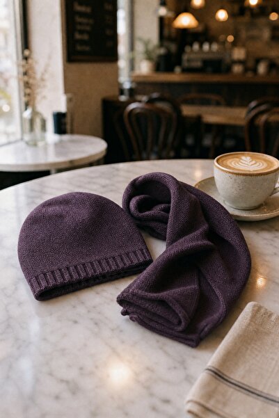 OnMyHead Thin Knitwear Beanie Scarf Set