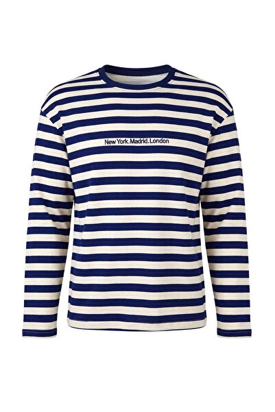 Trendyol Collection سويت شيرت محبوك مخطط باللون الأصفر الفاتح والأزرق الداكن ...