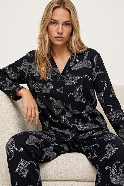 Siyah İnci Siyah Leopar Baskılı Düğmeli Örme Pijama Takım 7611