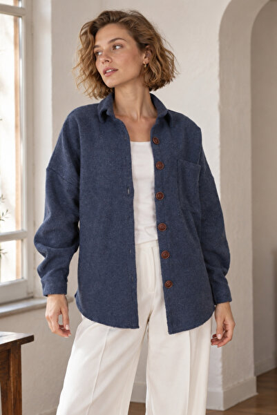 armonika Kadın Koyu Mavi Oversize Kaşe Cepli Gömlek ARM-22Y001156