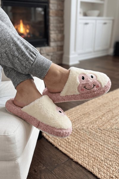 Beyond Kadın Pudra Kurbağa İşlemeli Peluş Kışlık Ev Terliği 3 Cm BYNDKUR01