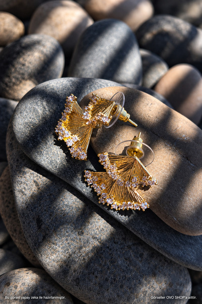 OVO SHOP Fan Shaped Gold Vintage Women's Earrings