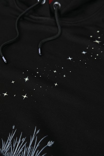 Tarrzzcom Unisex Design Sweatshirt Campfire Hooded Sweatshirt Black Hooded Printed Cotton Sweatshirt with Kangaroo Pocket