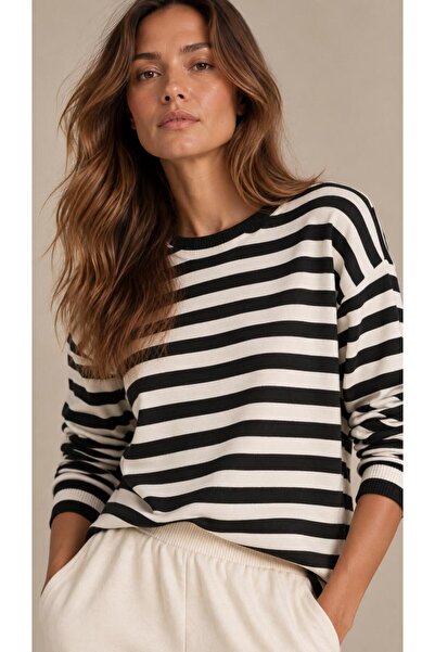 ALEXANDERGARDI Striped Crew Neck Knit Sweater