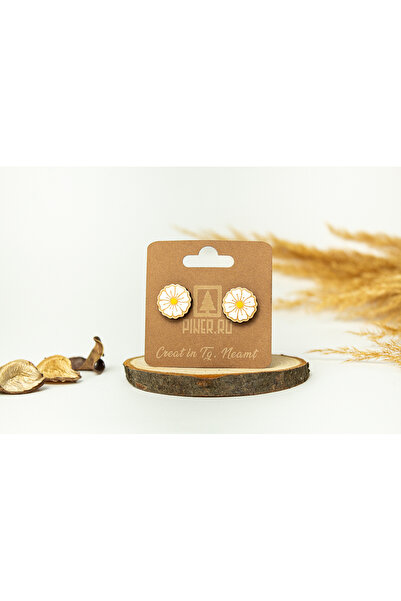 Piner Cercei handmade din lemn, model floare, nuante naturale