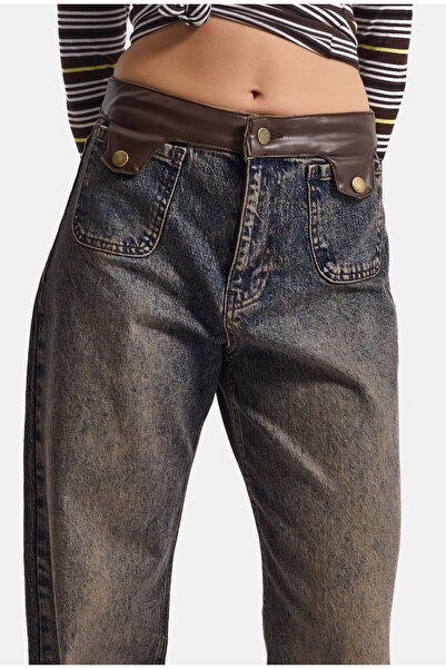 it's basic Kadın 2w6-8 Straight Fit Deri Kemer Detaylı Özel Tasarım Denim Jean