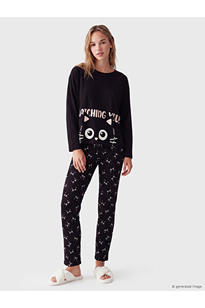 LC Waikiki Alita City Farkıyla Lcw Young Black Combed Cotton Printed Long Sle...