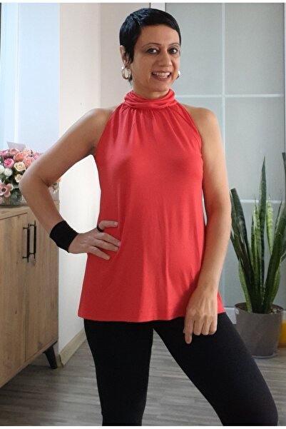 Mertcan Butik Κόκκινο μπλουζάκι με διακριτική εφαρμογή στο μπροστινό μέρος, χ...