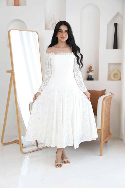ELORA FASHION فستان ميدي دانتيل أبيض بأكتاف مكشوفة وأكمام طويلة
