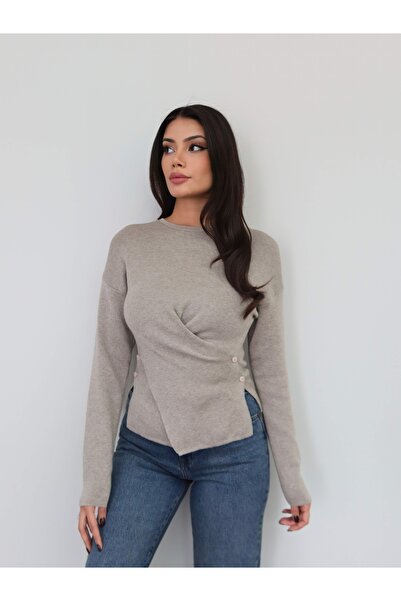 ESRAHELVACI Buttoned Asymmetrical Cut Sweater