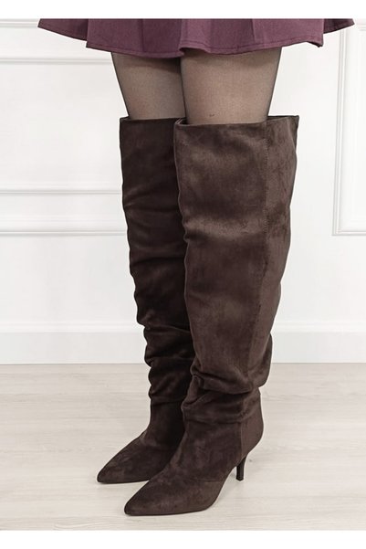 Ideal Shoes Кафяви ботуши на висок ток тип стилето B-2570 110