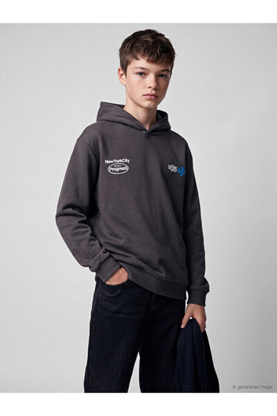 LC Waikiki Esvab • Modern & Distinctive Printed Boys' Thick Sweatshirt