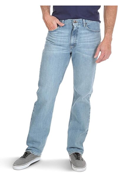 Wrangler Authentics جينز كلاسيكي للرجال بخمسة جيوب وقصة عادية مرنة