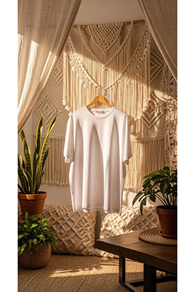 'Only Ruvina' Beyaz Oversize Tişört