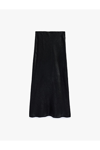 Glam Fashion Slim Fit Midi Length Fish Cut Textured Satin Skirt