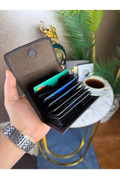 Milena Unisex Premium Hakiki Deri Minimalist Mıknatıslı Cüzdan – Kadın Erkek 12 Kart Bölmeli, Kompakt Tasarım 10,7 x 8 cm