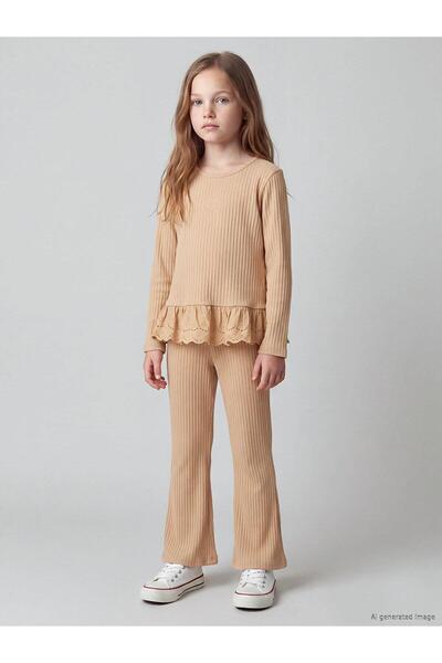 LC Waikiki Embroidered Girls' Set with Scallop Detail (W6)