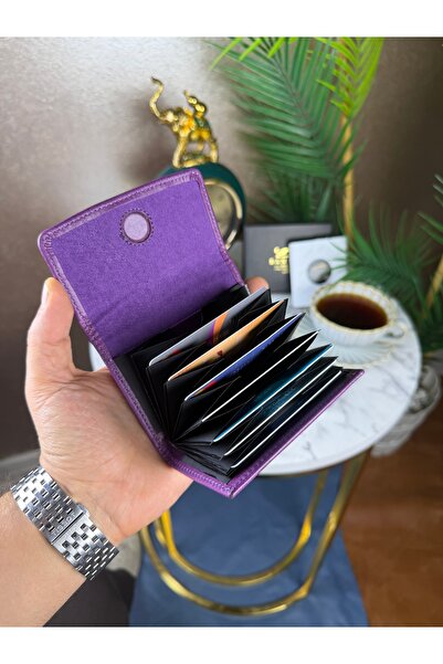 Milena Unisex Premium Hakiki Deri Minimalist Mıknatıslı Cüzdan – Kadın Erkek 12 Kart Bölmeli, Kompakt Tasarım 10,7 x 8 cm