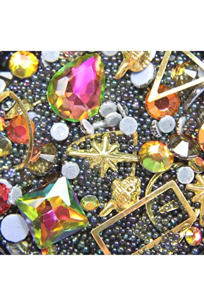 Tienda MIX OF MULTICOLOR FACETED CRYSTALS AND NAIL ORNAMENTS