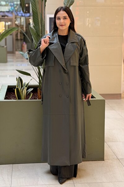 Ceremony Nero Trench Coat with Windbreakers on the Front and Back and Palaska...