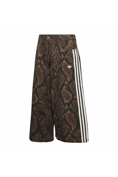 adidas شورت نسائي من قماش الدنيم بطبعة ثعبان KX1900