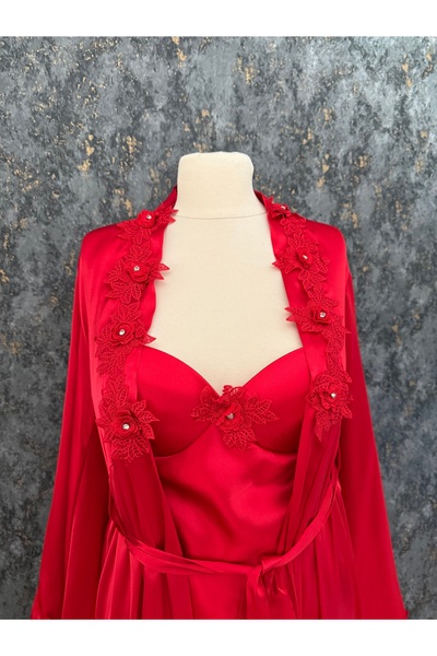 Loviana belle Boxed Set of 2 Red Long Dressing Gowns with Rose Details