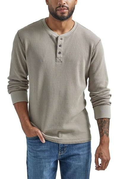 Wrangler Authentics قميص هينلي رجالي بأكمام طويلة ونسيج وافل