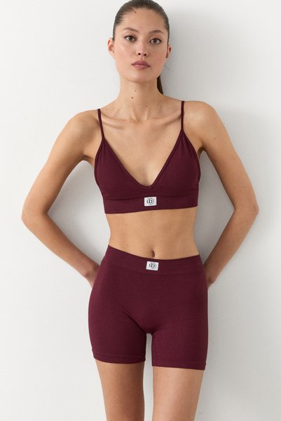 Urban Beat Wellsy Women's Seamless Soft Breathable Flexible Burgundy Top and ...