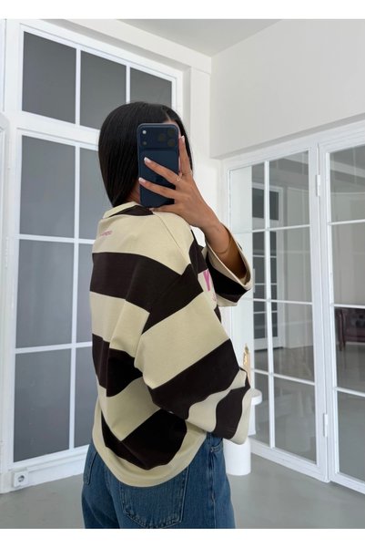 GM Butikk Kadın Çizgili Baskılı Sweatshırt