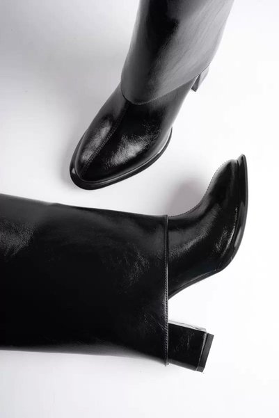 Generic Brand Women's Black Patent Leather Removable Round-Toe Thick-Heeled Boots and Boots Tr05Mk07A
