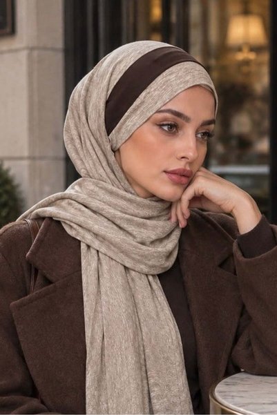 Aişe tesettür Kahverengi Bantlı Vizon Kelebek Bone Şal