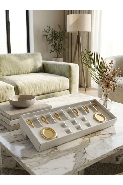 Generic Glass Tea Cups and Coffee Mugs with Saucers Set Elegant Design Serving Cups for High-End Dining Experiences