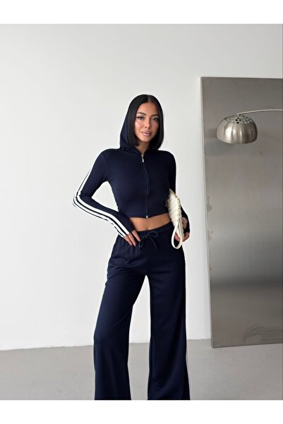 BE CHİC KADIN LACİVERT 2'Lİ SOFTTOUCH MODAL KUMAŞ EŞOFMAN TAKIMI KAPÜŞONLU FERMUALI CROP SWEATSHİRT BOL PAÇA 3 ŞERTİLİ PM2089