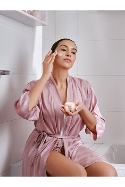 FOREO SUPERCHARGED™ Ha+pga Üç Etkili Yoğun Nemlendirici Krem 50 Ml