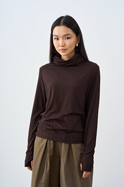 LOCCO Women's Turtleneck T-Shirt Brown