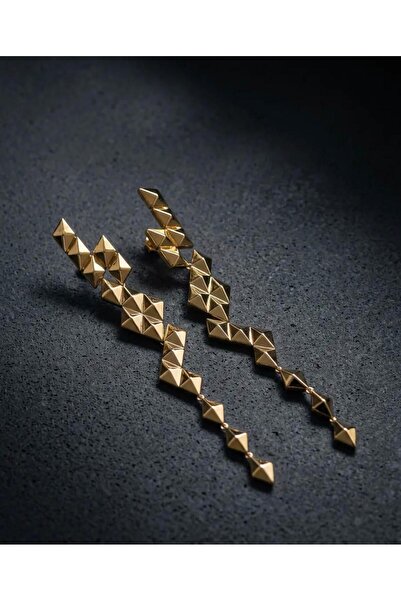 Geometrik Piramit Detaylı Uzun Zincir Sallantılı Küpe Gold Gümüş