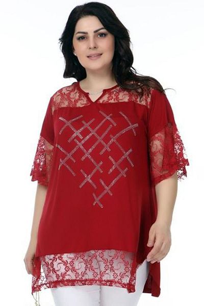 Kheos Stone Printed Lace Detailed V-Neck Short Sleeve Slit Tunic on the Front